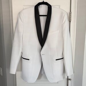 Egara White Tuxedo Jacket with Black Shawl Collar